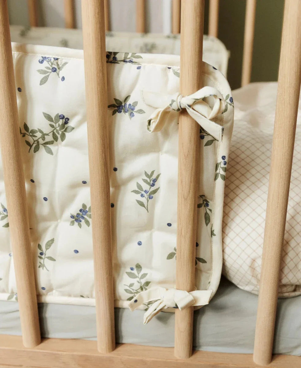 Cot Bumper, Blueberries - LPM Home